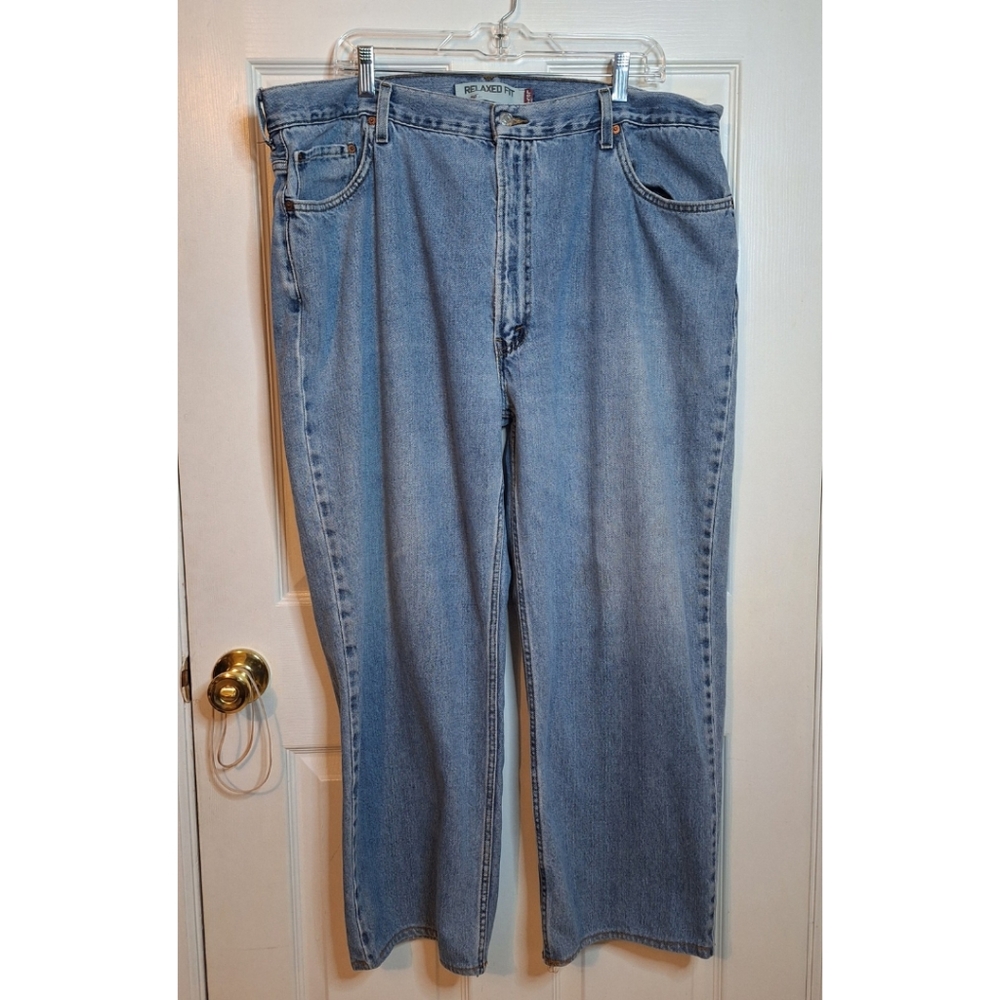Levi's 550 Relaxed Fit Light Wash Mid Rise Straight Leg Jeans Size 44x27 Hemmed